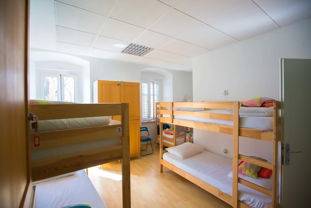 Hostel Kosy Rijeka Luaran gambar